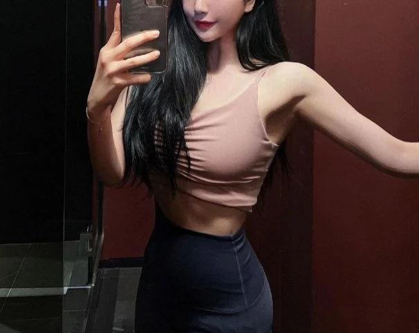 Jennifer 21 – South Korean escort in Seoul — 2 / 6