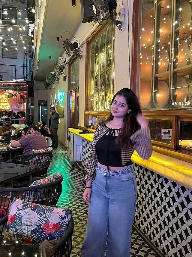 Urvashi – Indian escort in Shillong — 5 / 8