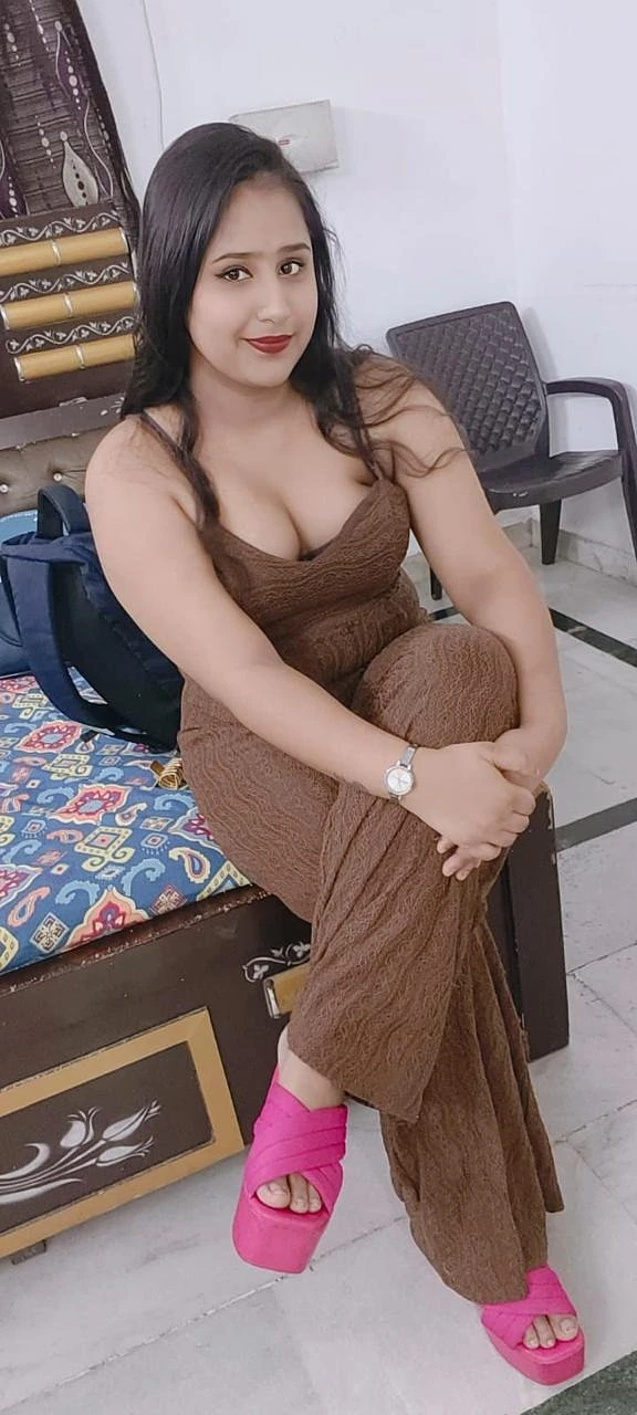 Pooja – Indian escort in Noida — 4 / 5