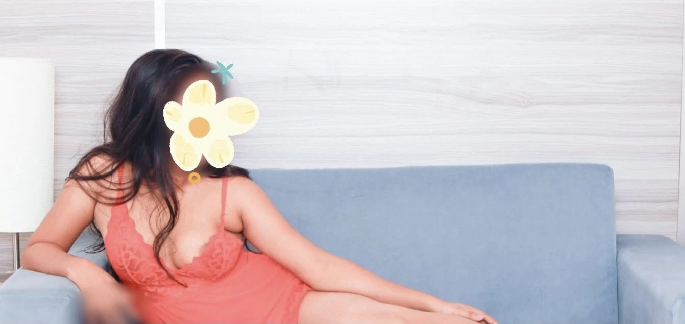 Queen Ameliya – Sri Lankan escort in Colombo — 2 / 7