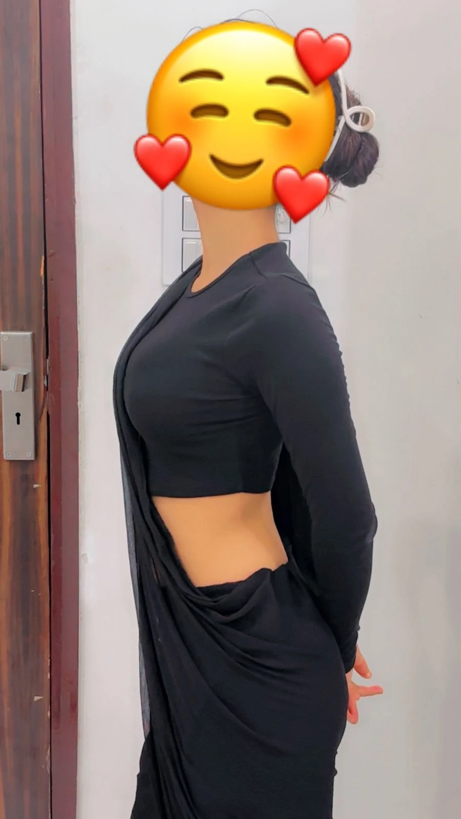 Sofia Meet & Cam – Indian escort in New Delhi — 11 / 25