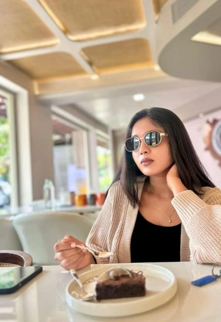 Kavya Independent – Indian escort in Hyderabad — 3 / 5
