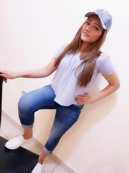 Momana – Pakistani escort in Islamabad — 5 / 9