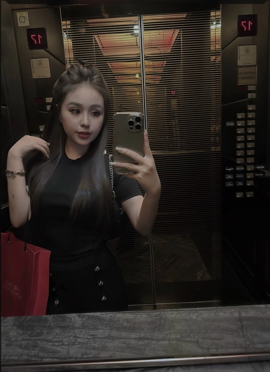 Ruby District 1- Cute Sexy – Vietnamese escort in Ho Chi Minh City — 18 / 31