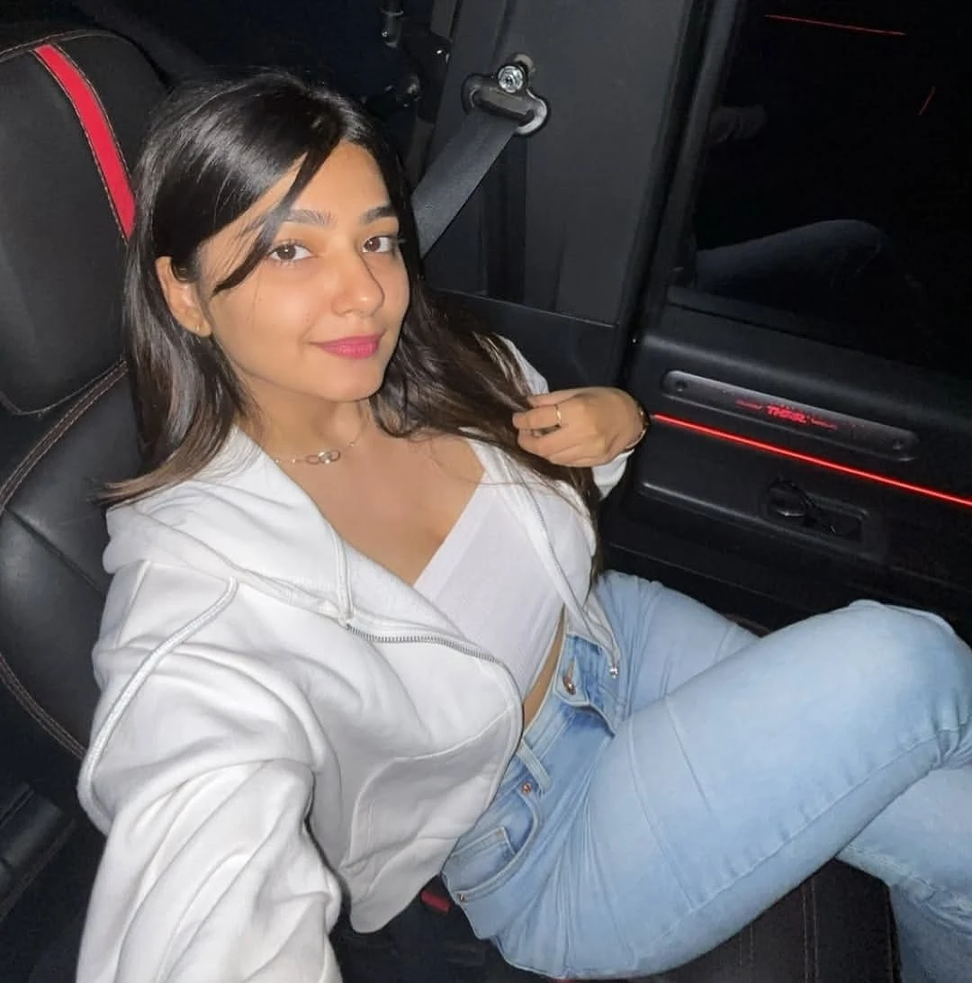 Kavya – Indian escort in Hyderabad, Escort, Hyderabad