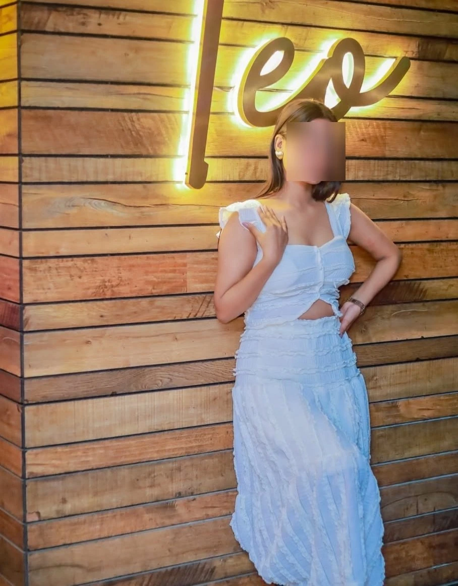Soha- Making Moments Special – Indian escort in Mumbai — 5 / 7