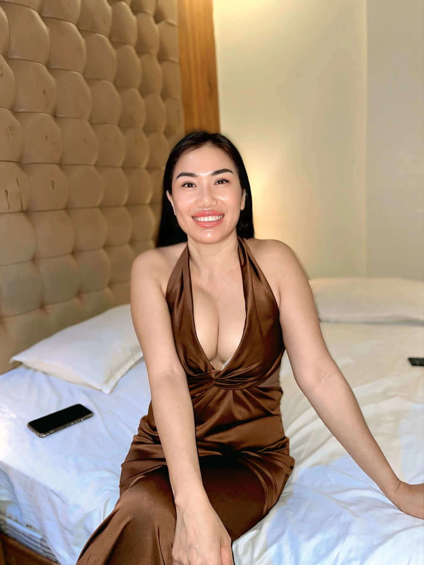 Tina – Cambodian escort in Mumbai — 4 / 11
