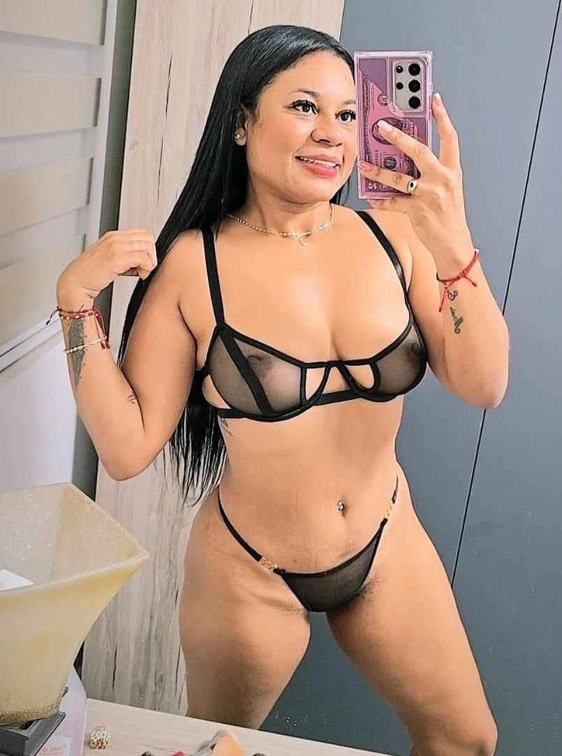 MANUELA – Colombian escort in Malta — 6 / 8
