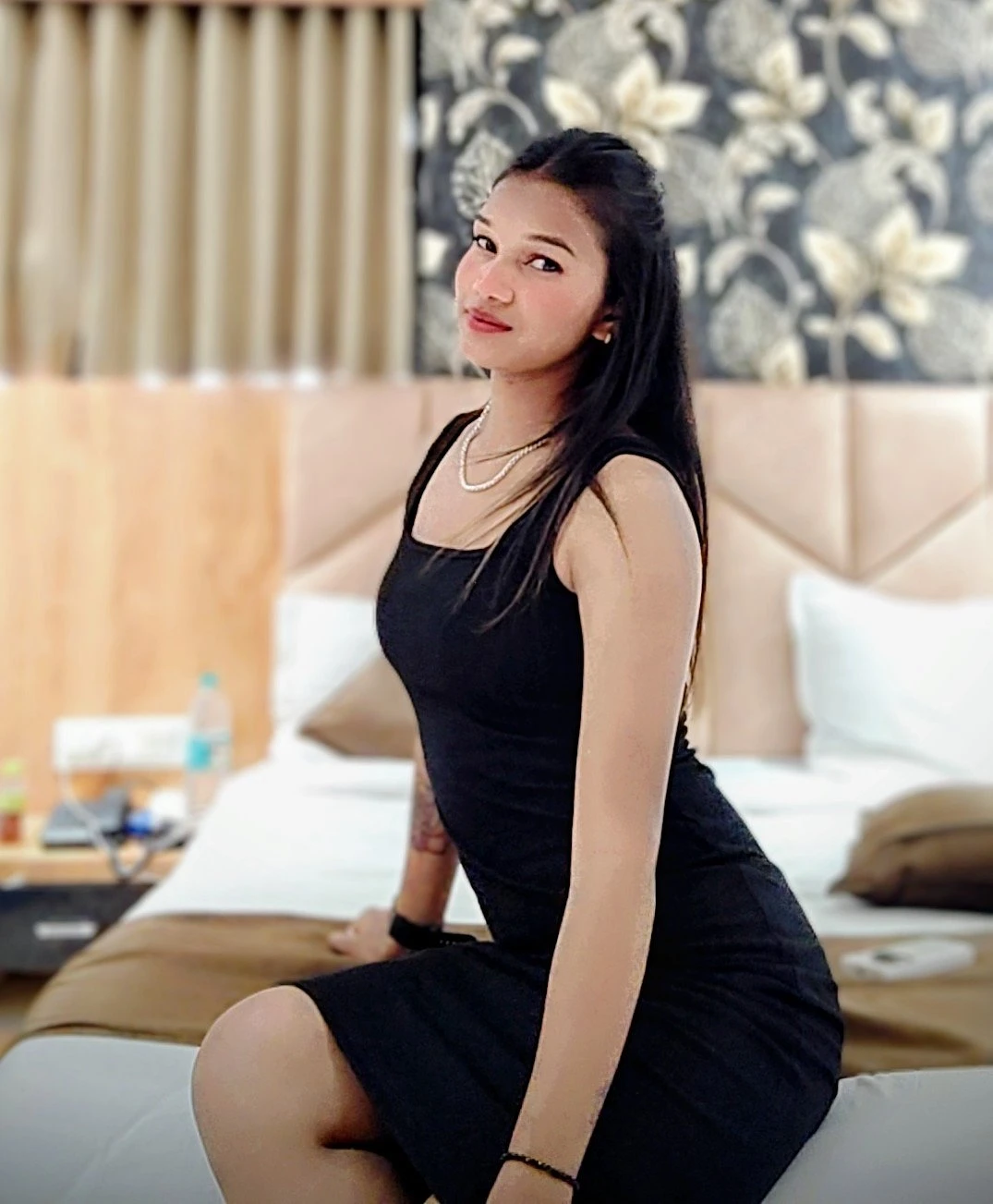 Amisha Patel – Indian escort in Surat — 7 / 12