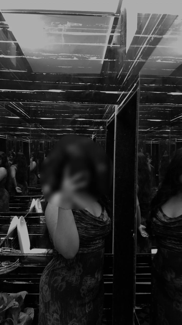 Aneeka 23yrs Independent – Indian escort in Mumbai — 3 / 5