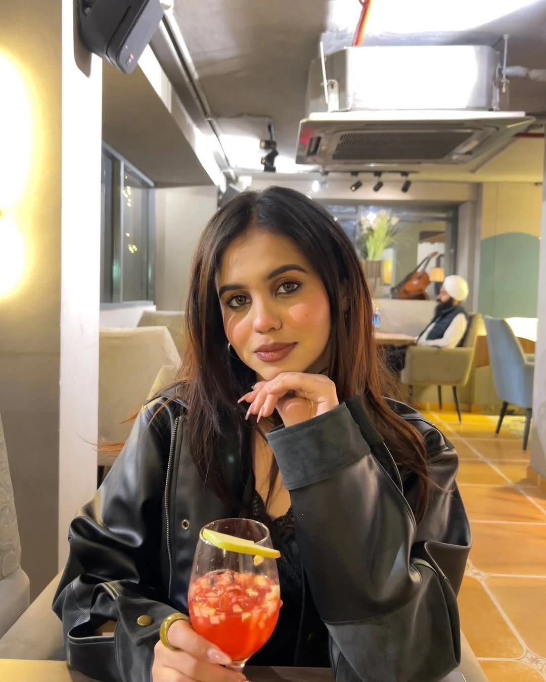 Sakshi – escort in Kochi — 2 / 4