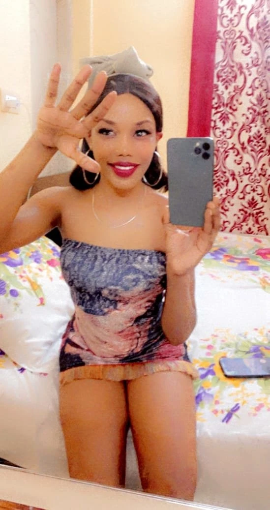 Lizzy B – Kenyan escort in Hyderabad — 3 / 5