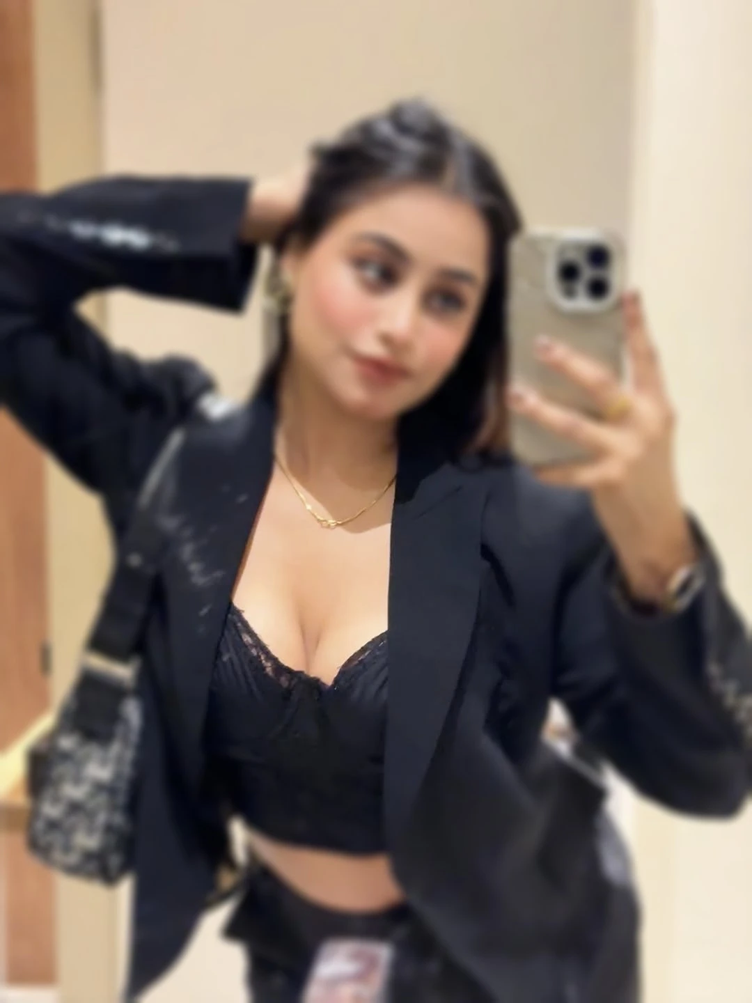 100% Genuine Service Hand To Hand Pay – Indian escort in Pune — 1 / 6