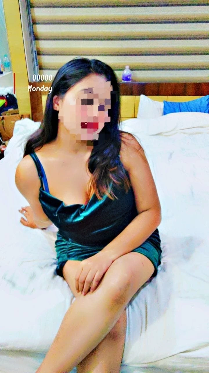 Cash payment hot Divya whatsApp Me – Indian escort in Coimbatore — 4 / 5