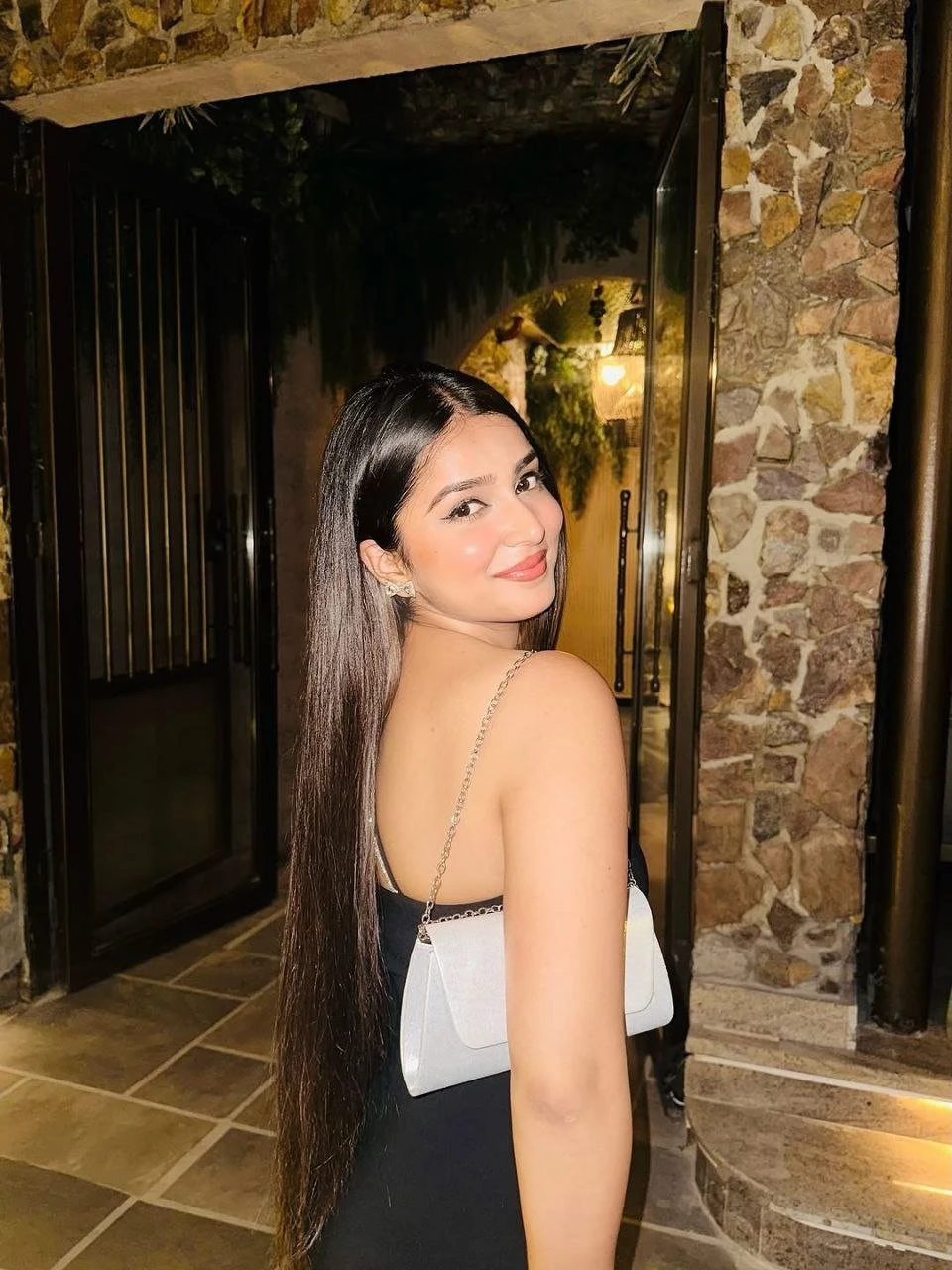 Jiya – escort in Indore — 2 / 3