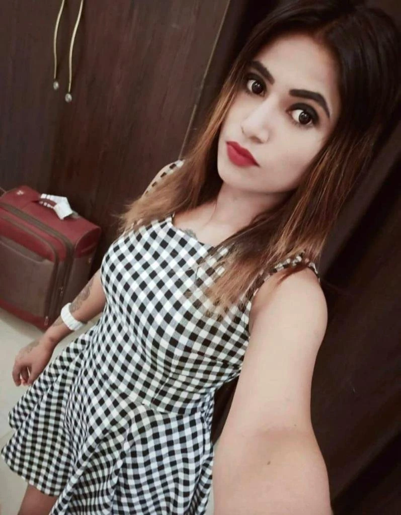 Nargis – Indian escort in Mumbai — 4 / 6