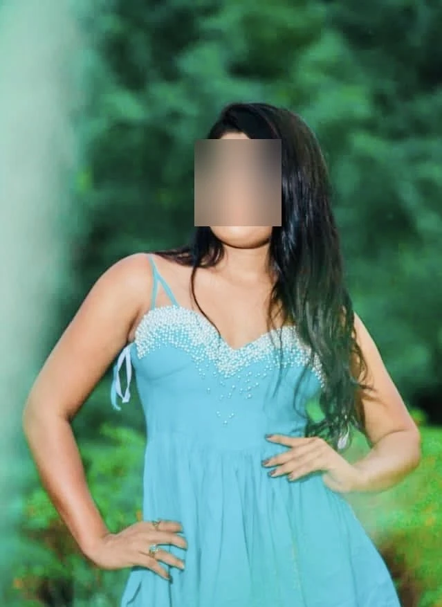 Dinu – Sri Lankan escort in Colombo — 2 / 6