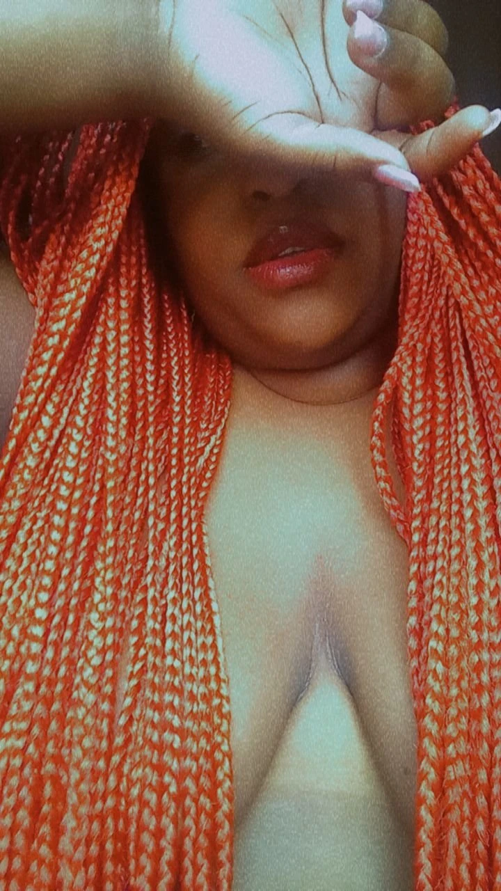 Sweetpea – Ugandan escort in Kampala — 2 / 5