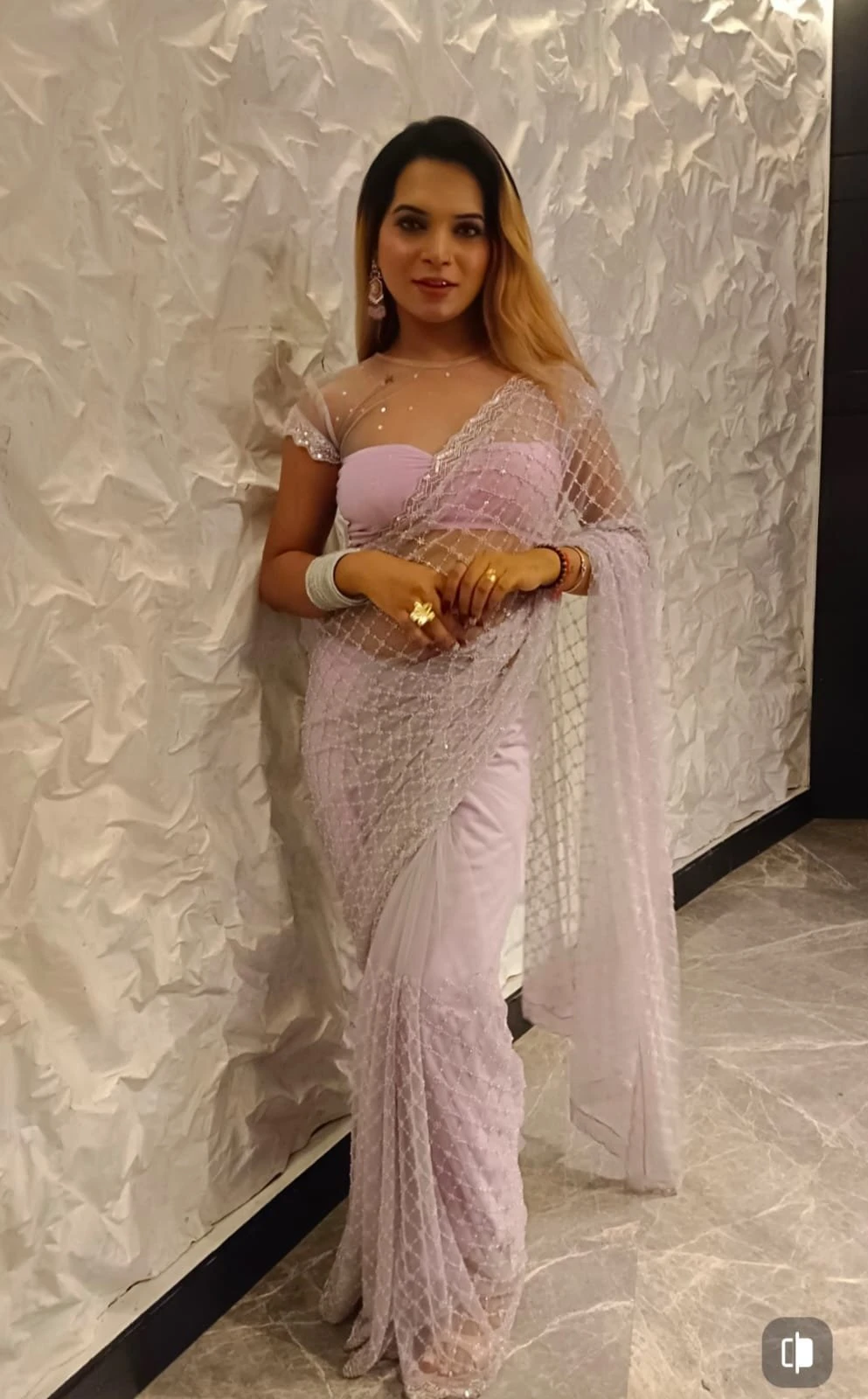 Sexy Roxy – Indian escort in Kolkata — 15 / 17