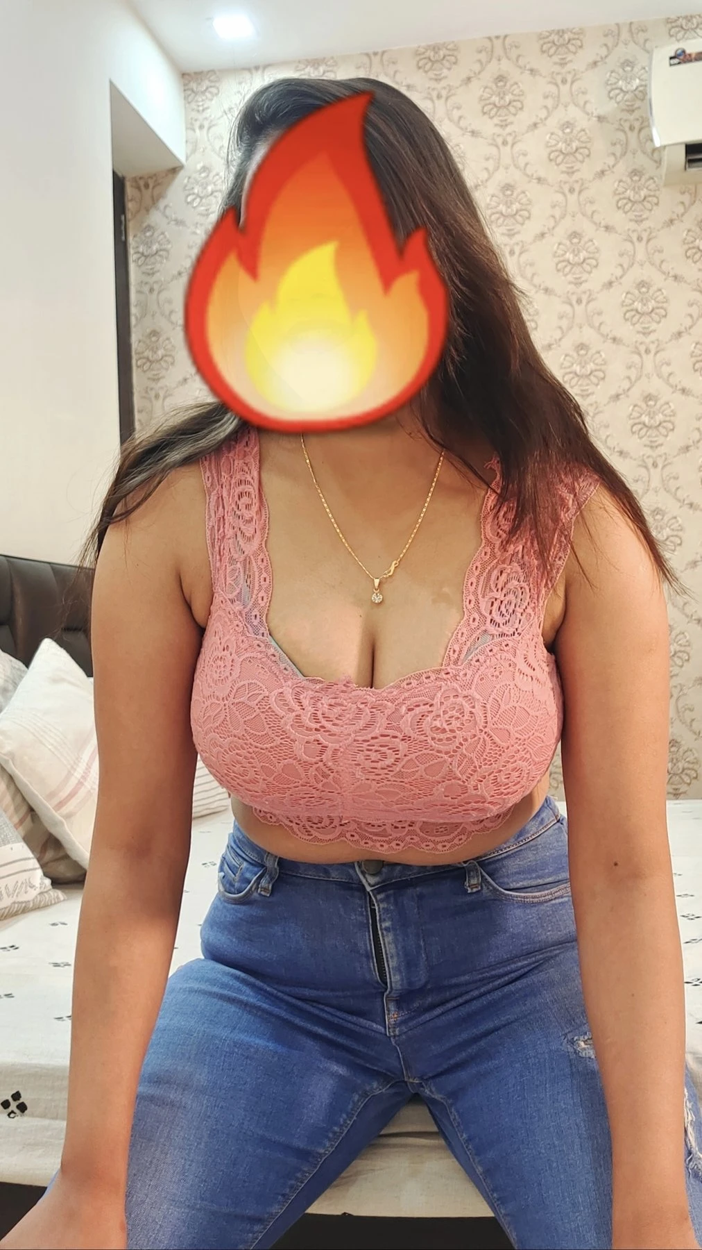 Natasha New Girl CAM and real meet – Indian escort in New Delhi — 12 / 22