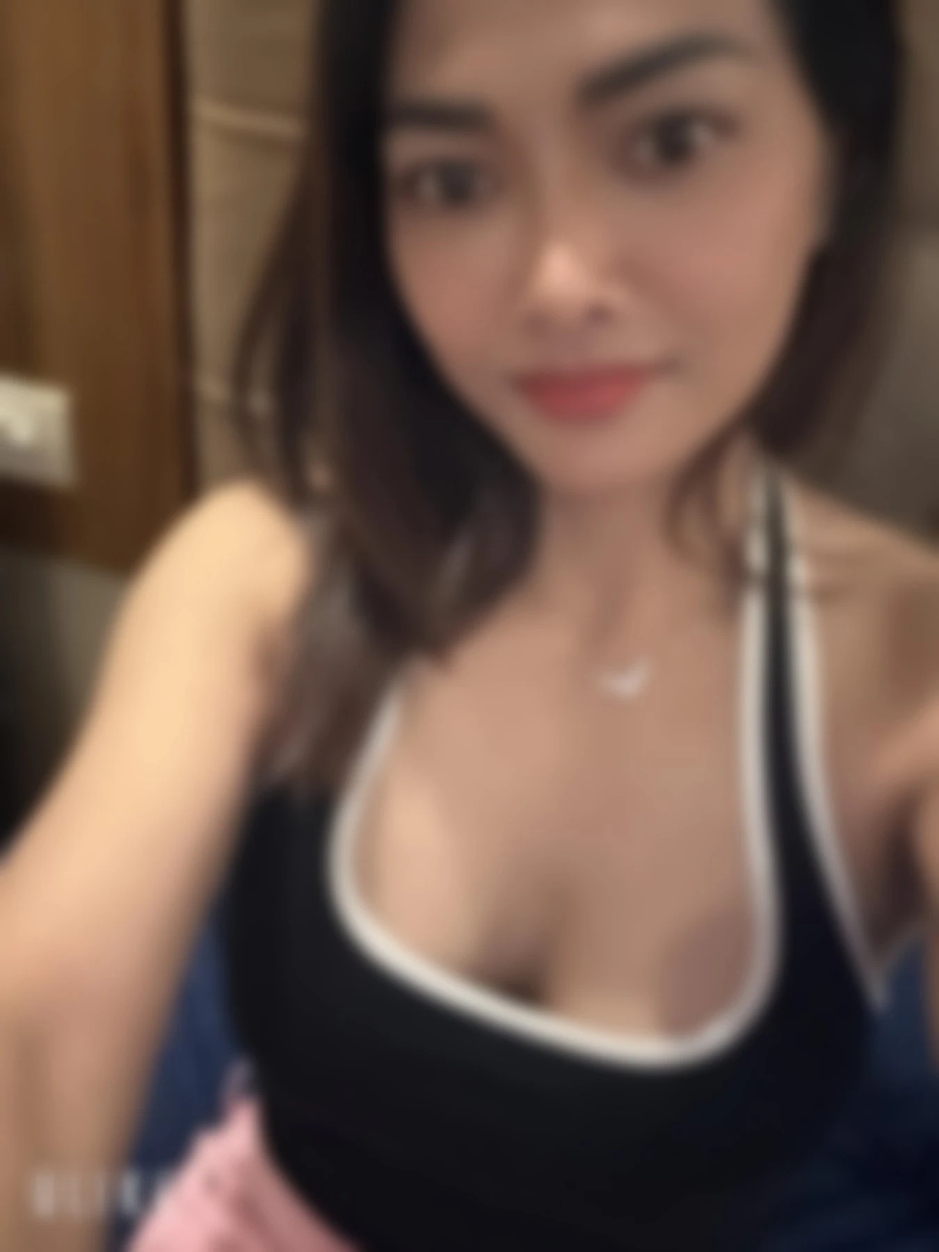 NEW – Cambodian escort in Mumbai — 1 / 7