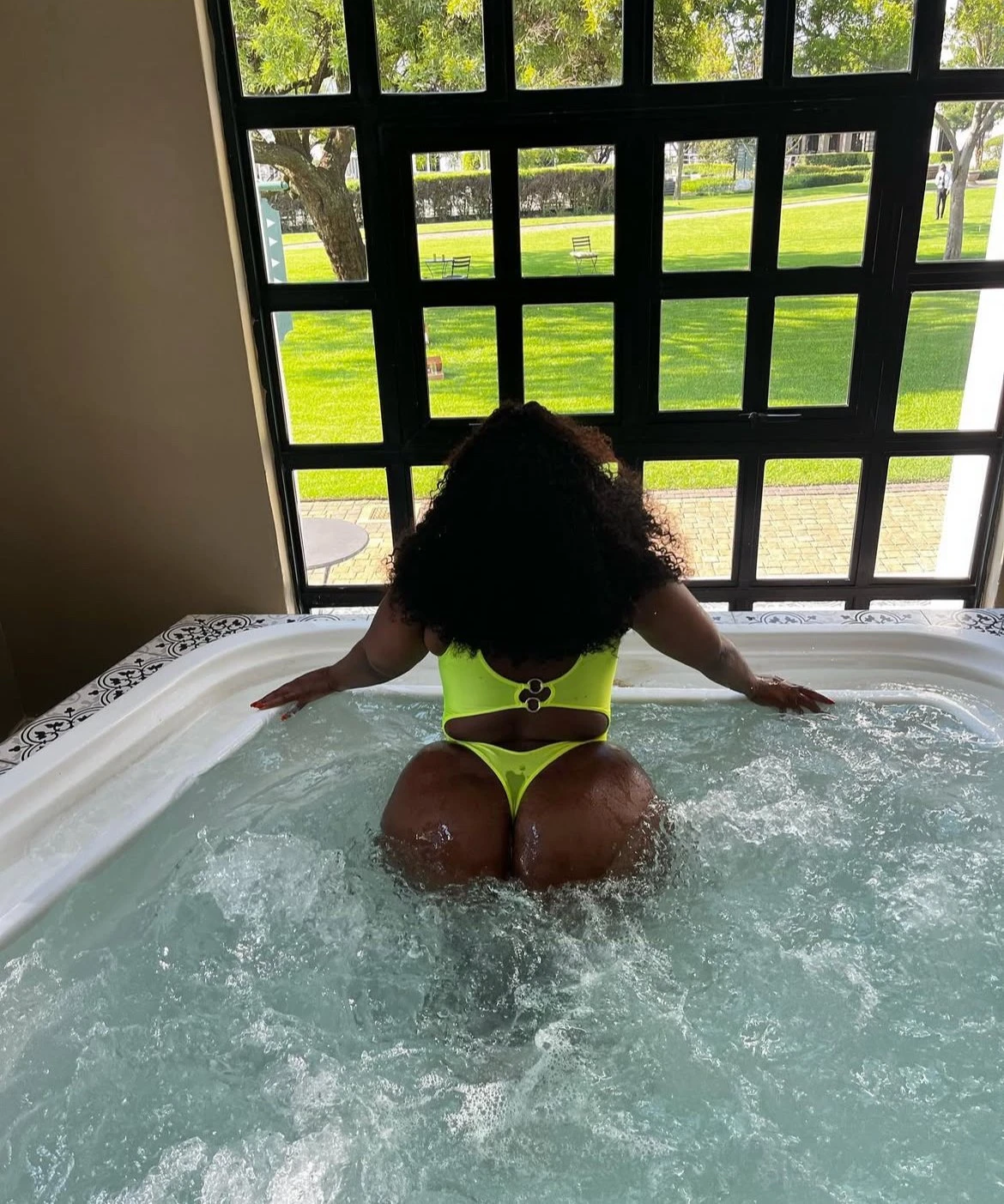 Chubby Rose – South African escort in New Delhi — 3 / 5