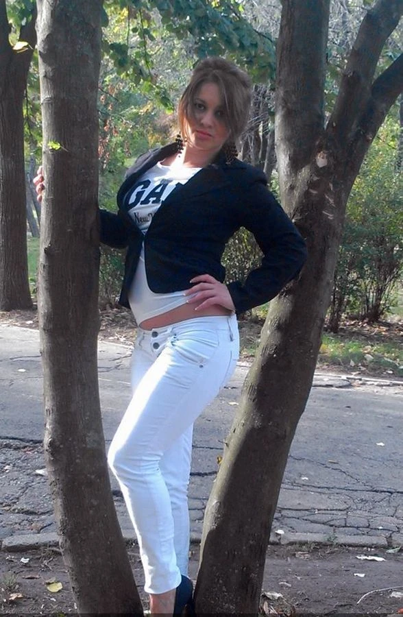 Selena Carmell – Romanian escort in Bucharest — 2 / 18