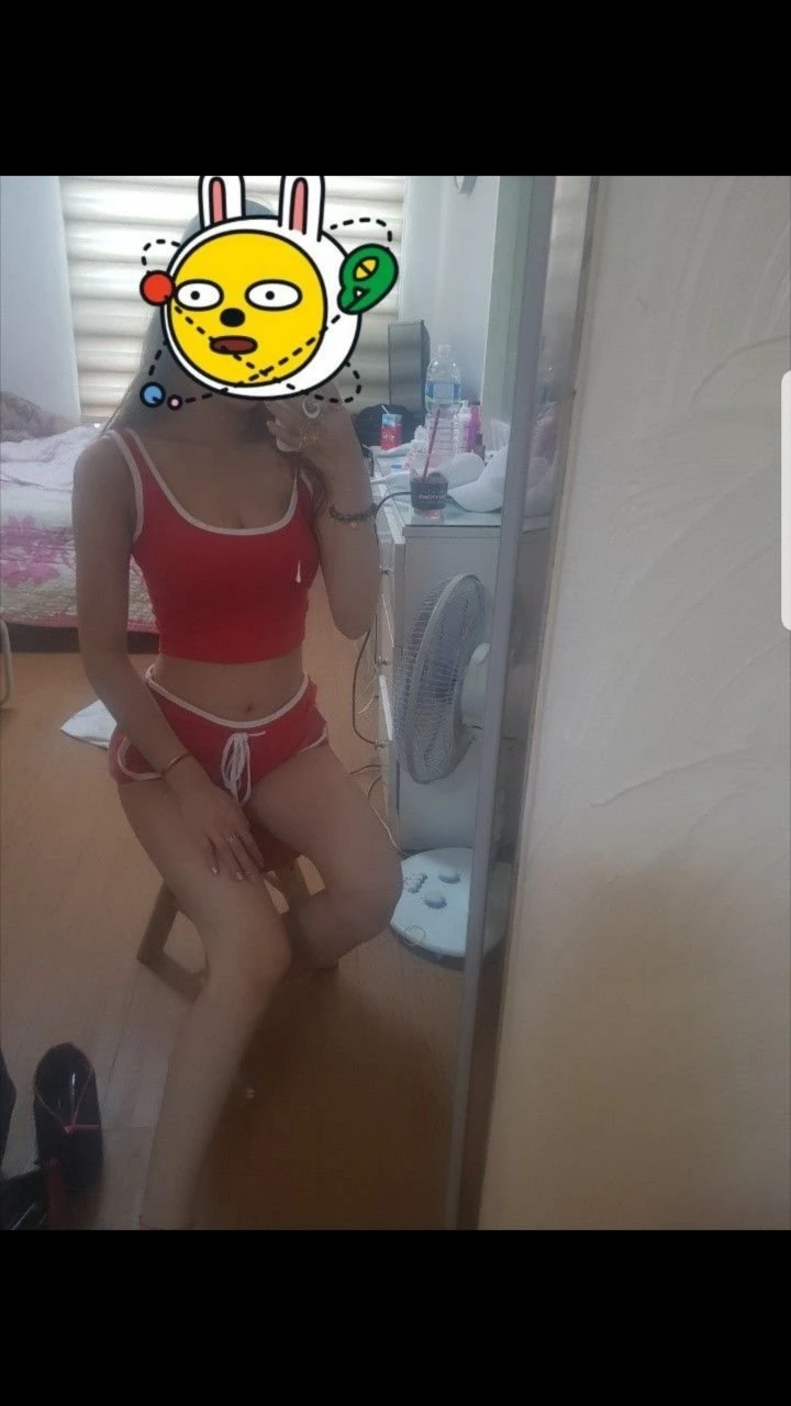 Mimi – South Korean escort in Seoul — 5 / 6