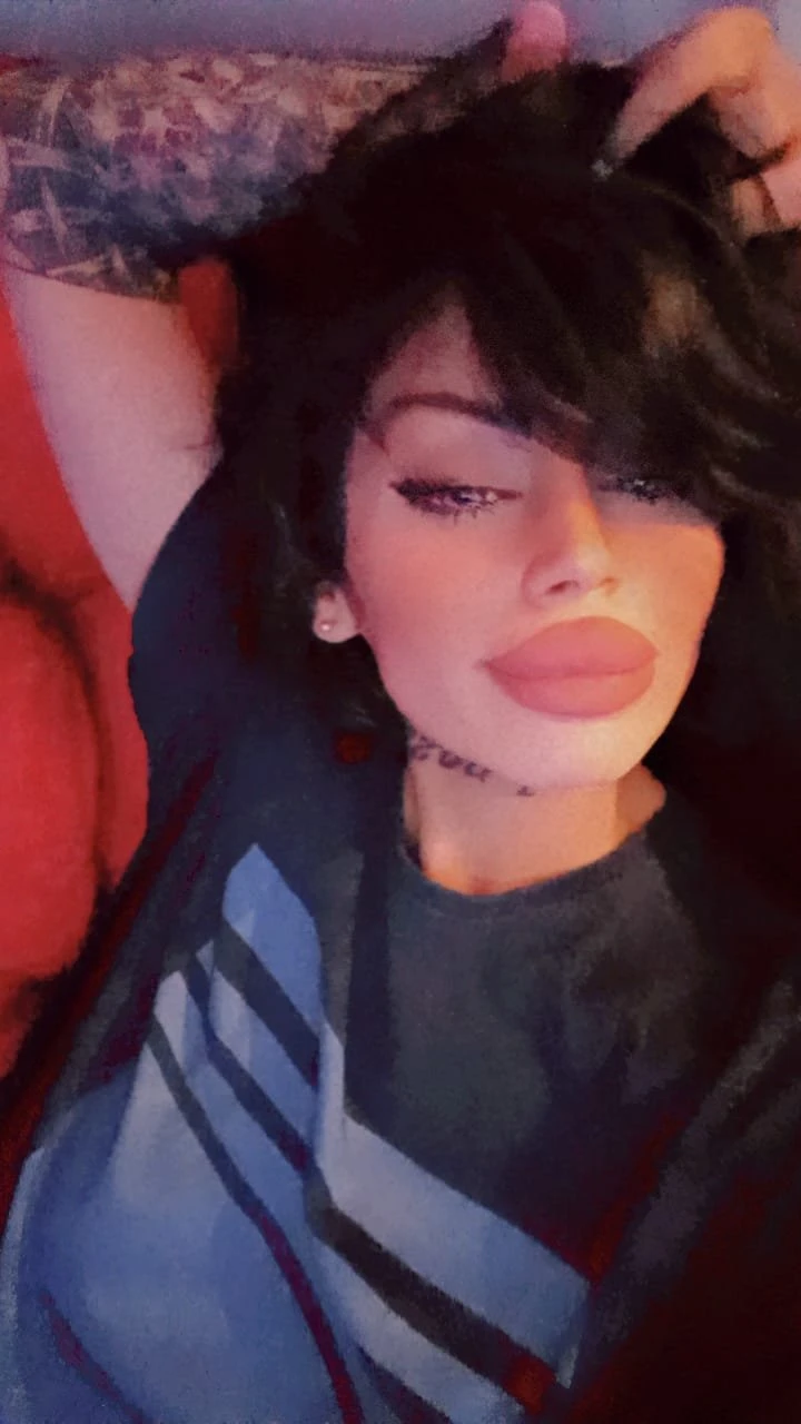 Katrin – Lebanese escort in Beirut — 13 / 23