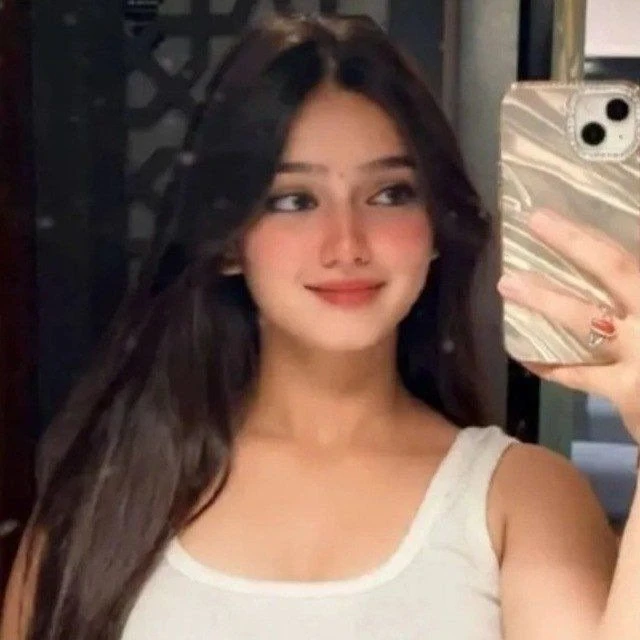 Neha Singh – Austrian escort in Hyderabad — 6 / 7