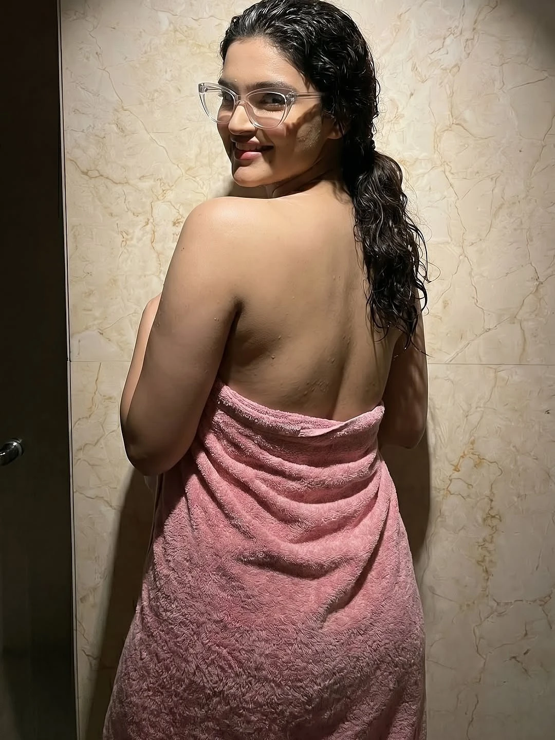 Ananya Sen – Indian escort in Hyderabad — 2 / 4