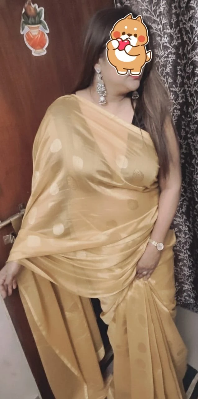 Independent bhabhi cam show – Indian adult performer in New Delhi — 24 / 30