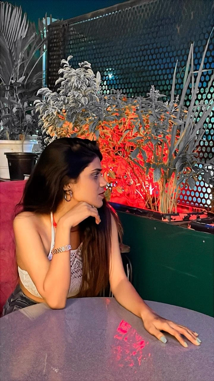 INDEPENDENT ESCORTS – Indian escort in Noida — 10 / 13