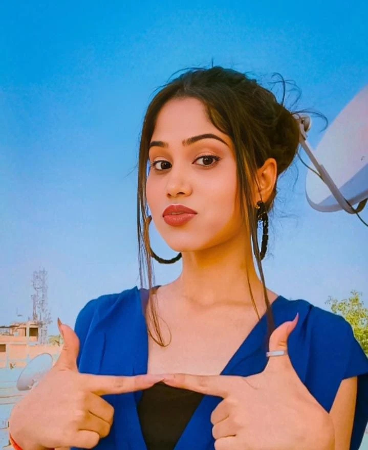 Rakhi Gupta – Indian escort in Hyderabad — 5 / 20