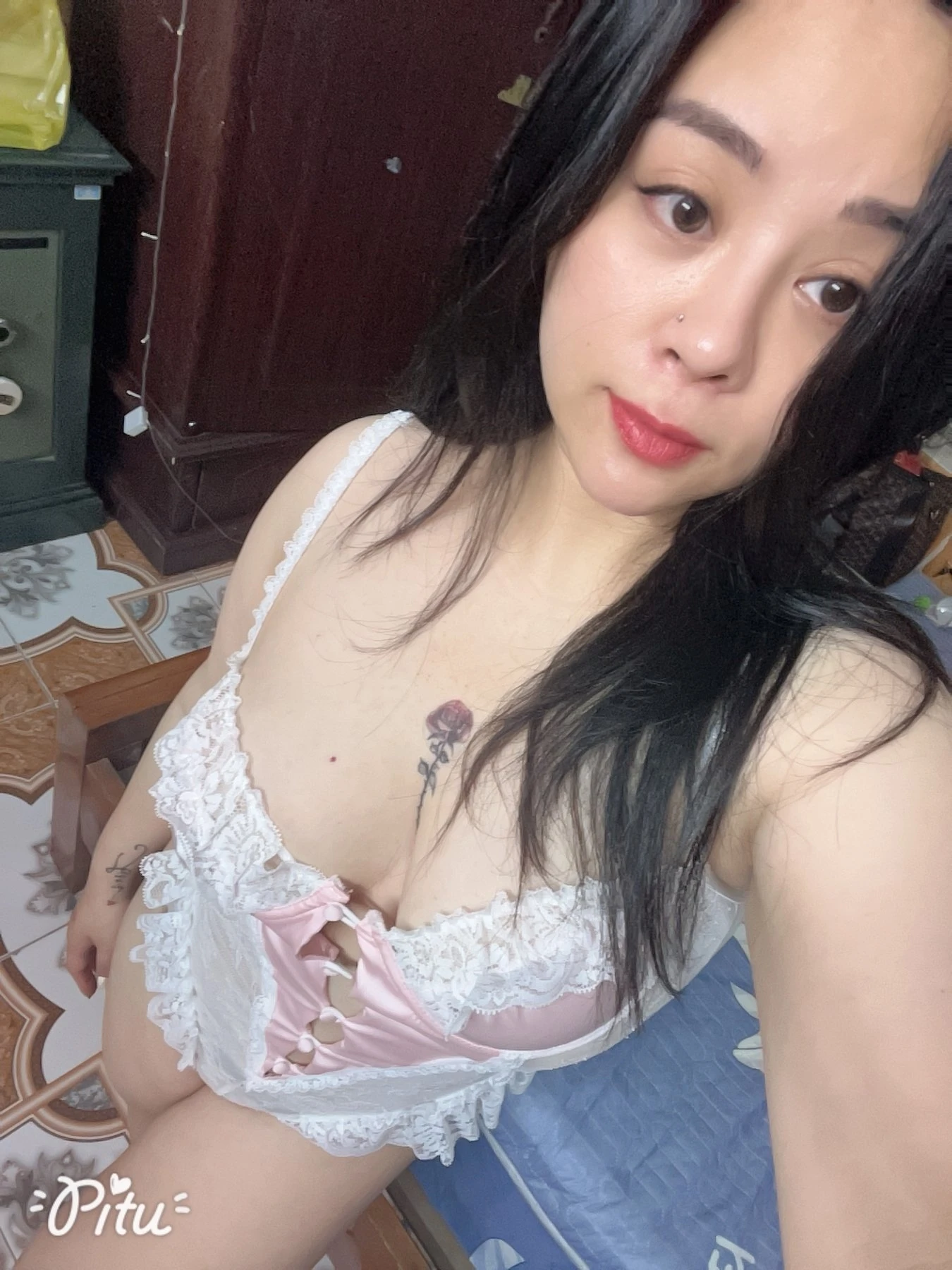 Lyly – Vietnamese escort in Hanoi — 8 / 10