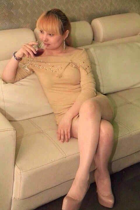 Kashish Negi – Indian escort in New Delhi — 1 / 2
