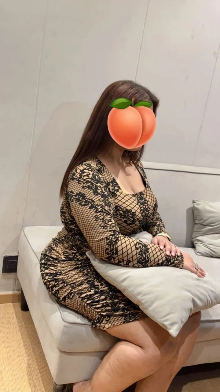 Sweety (Real Meet) – Indian escort in New Delhi — 3 / 5