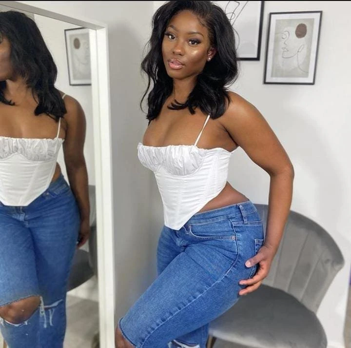 Kim – Haitian escort in New Delhi — 4 / 5