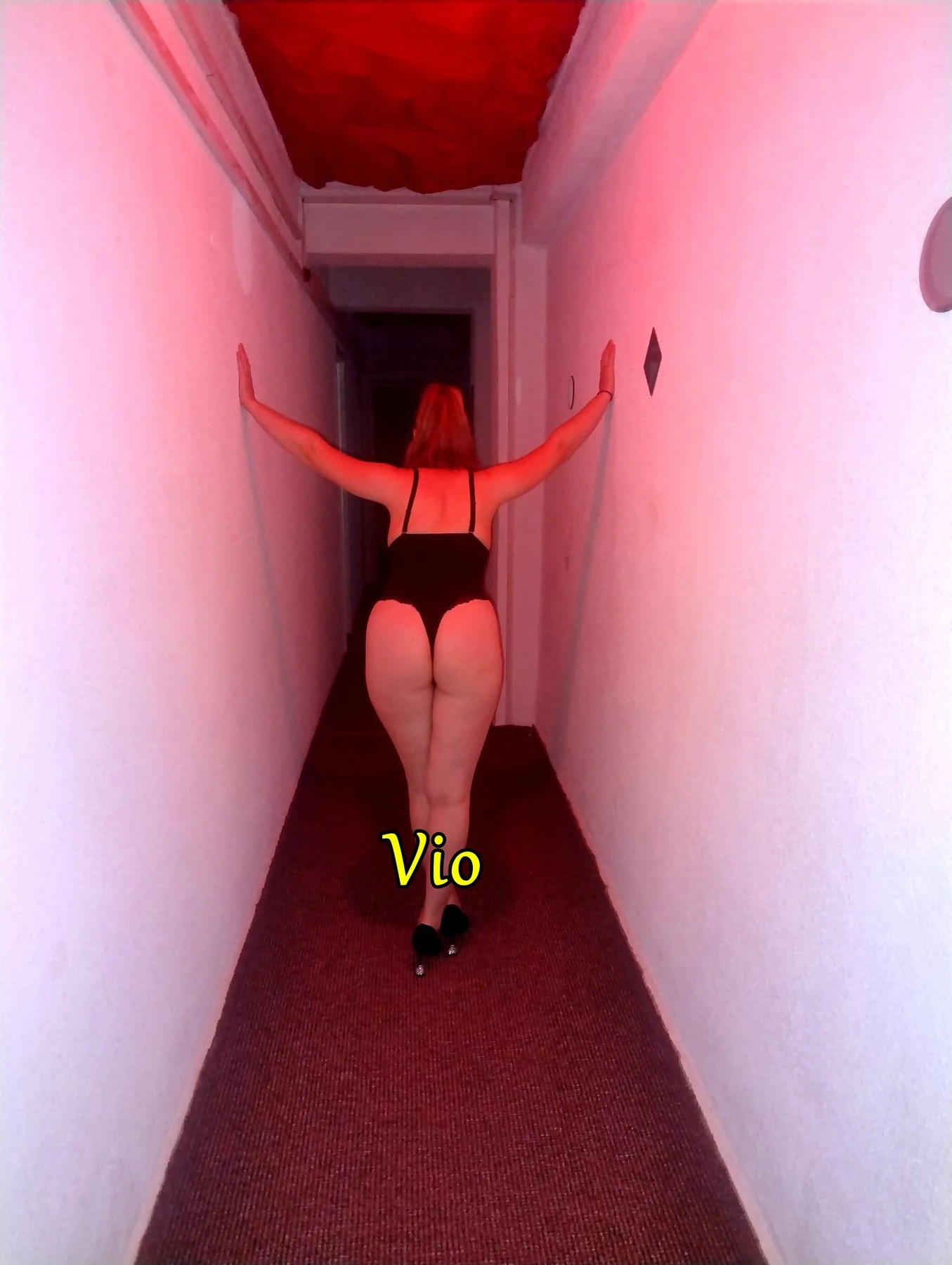 Vio – Romanian masseuse in Bucharest — 2 / 6