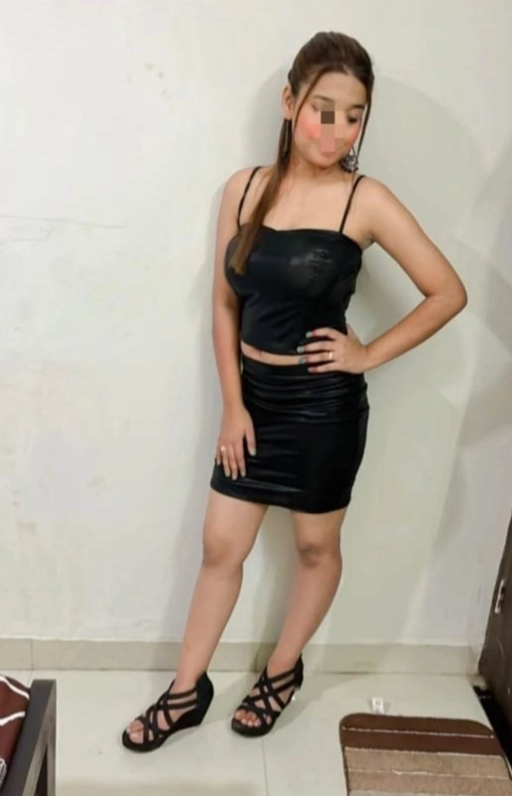 GFE & Real meet, cam session – Indian escort in Pune — 4 / 6