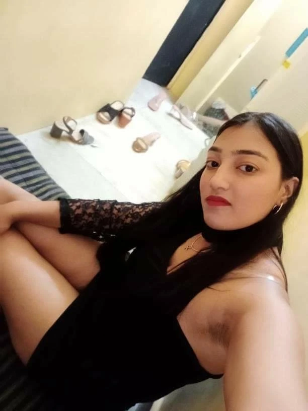 Simran – escort in New Delhi — 9 / 13