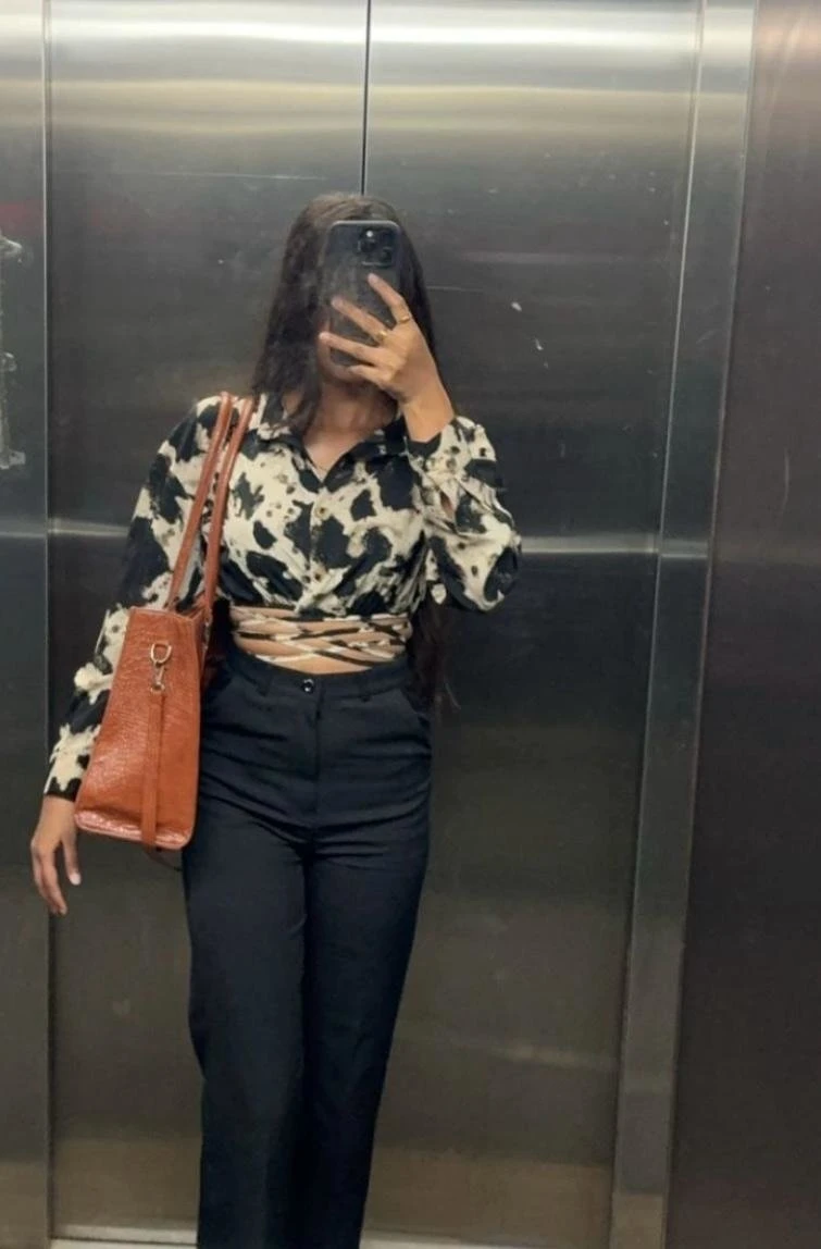 Senethma – Sri Lankan escort in Colombo — 2 / 4