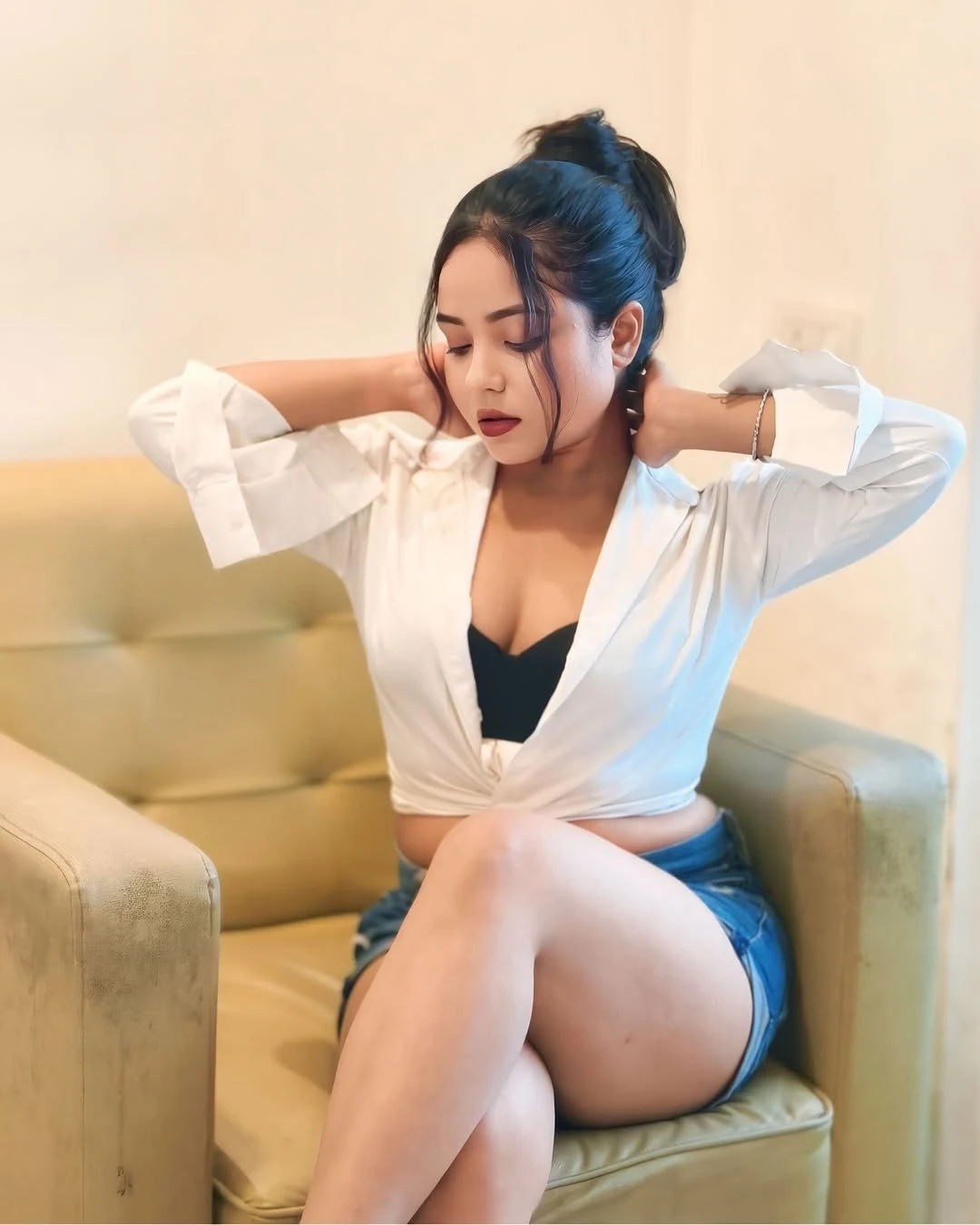 Bhavika Prajapat – Indian escort in Hyderabad — 1 / 4
