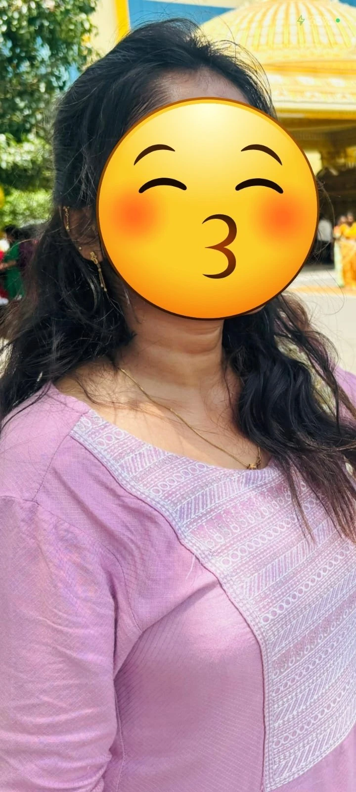 Mahima Nair – Indian escort in Chennai — 2 / 7