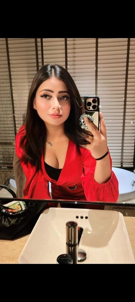 Preeti – Indian escort in New Delhi — 2 / 12