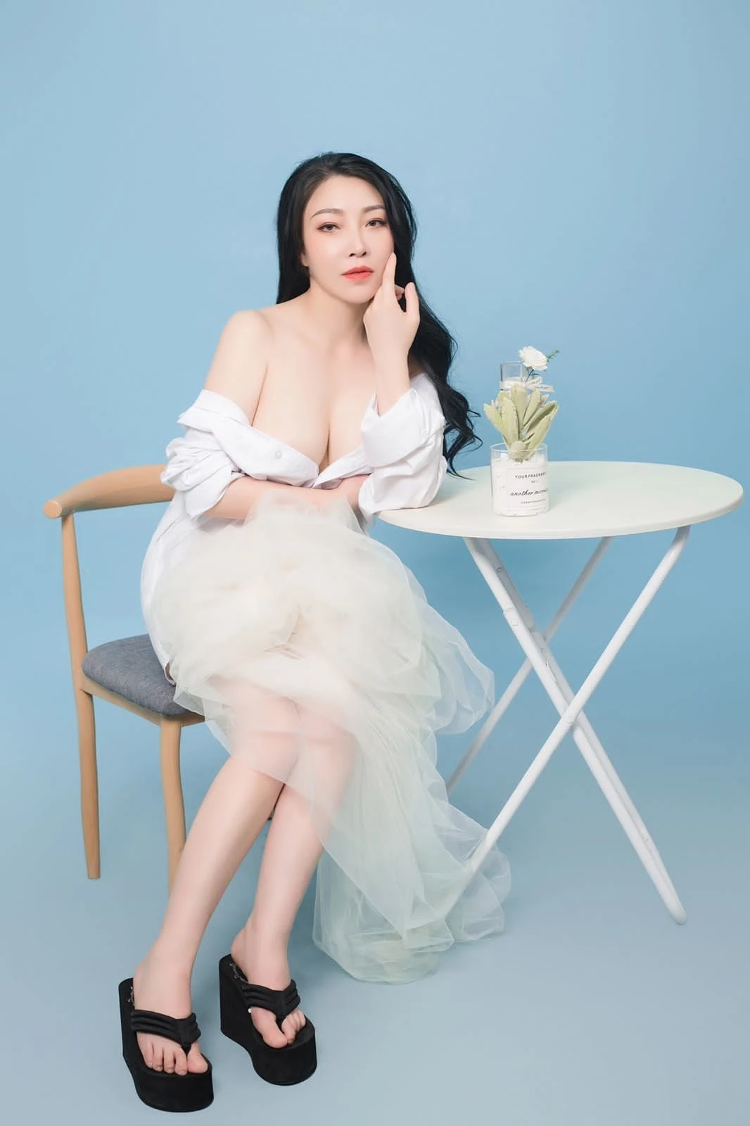 Victoria – Vietnamese escort in Maldives — 4 / 7