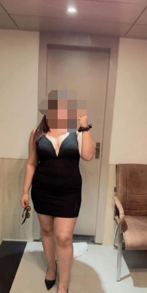 Kajuu cam and real meet independent girl – Indian escort in New Delhi — 2 / 9