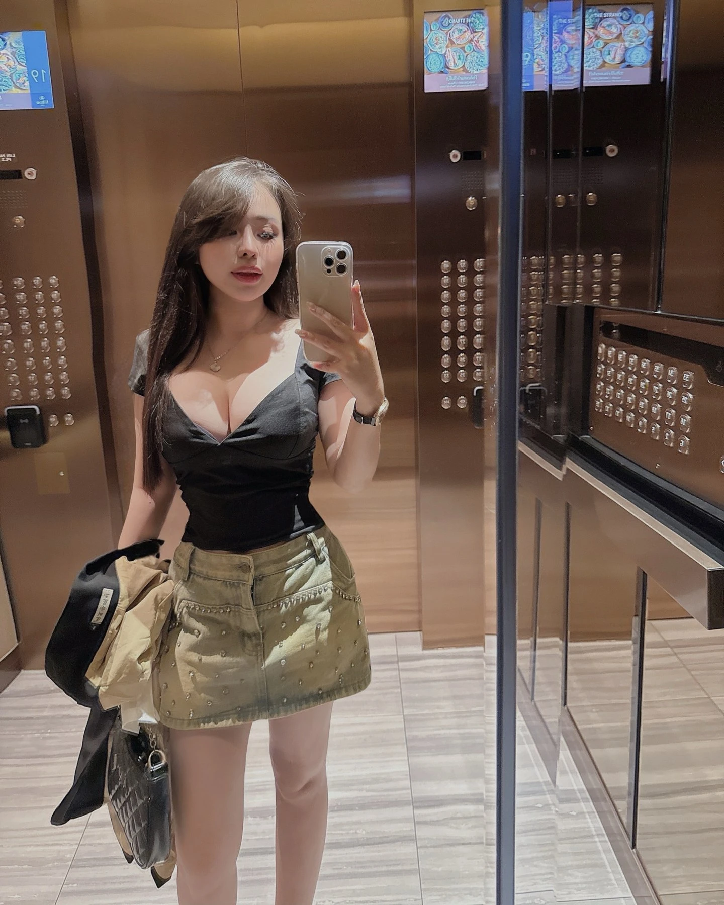 Ruby District 1- Cute Sexy – Vietnamese escort in Ho Chi Minh City — 26 / 31