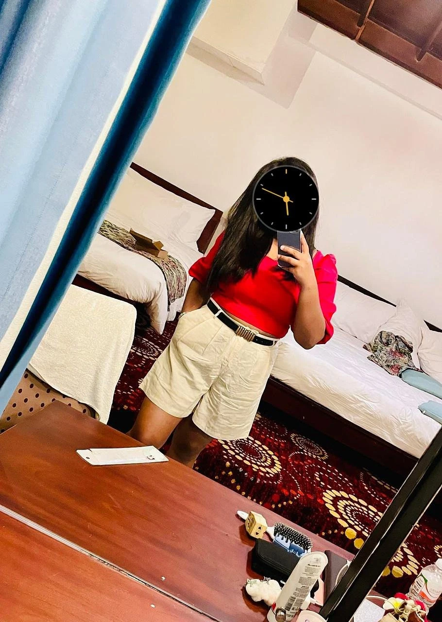 Windy – Sri Lankan escort in Colombo — 2 / 4