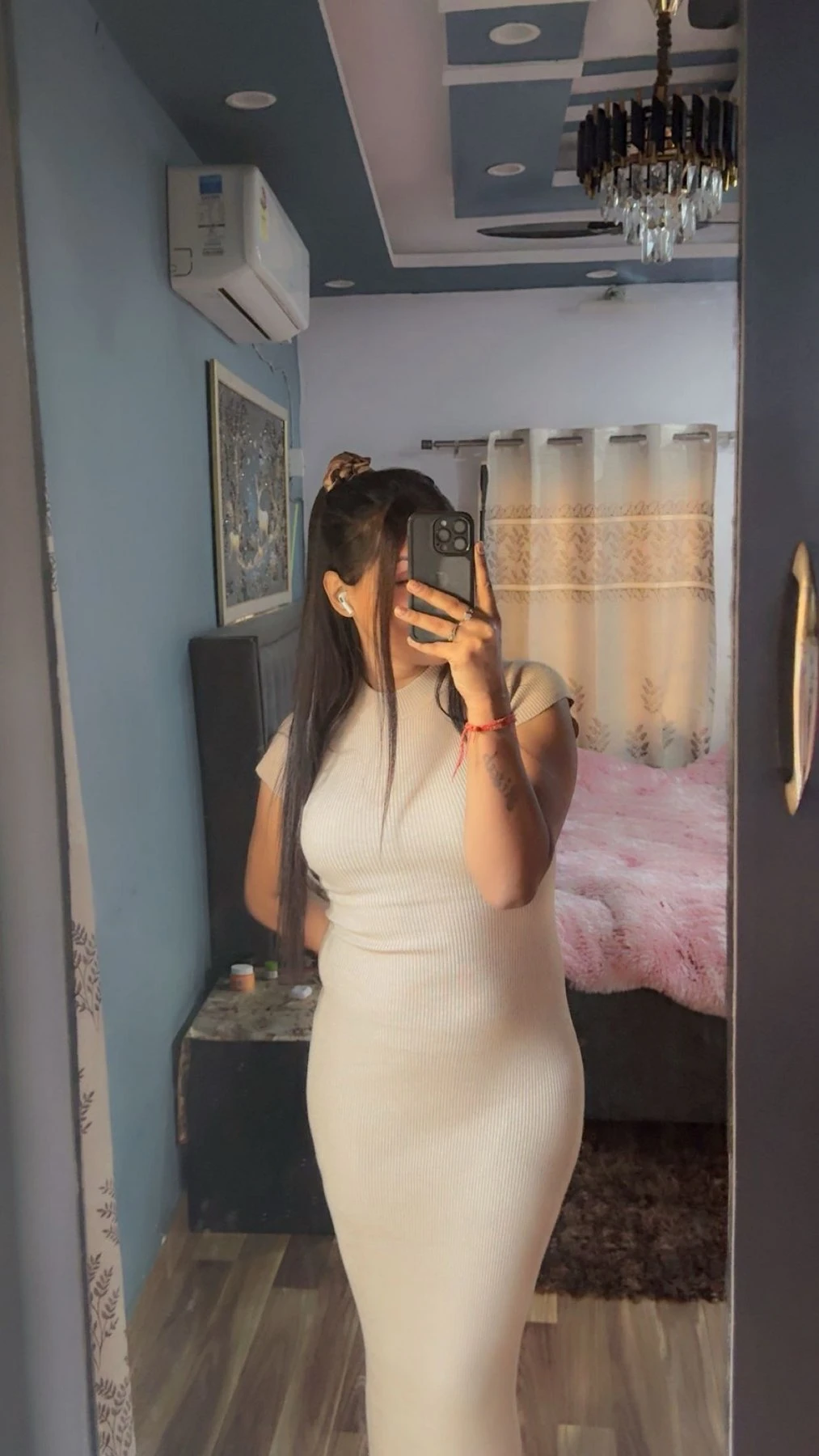 Anushka – Indian escort in Hyderabad — 7 / 24